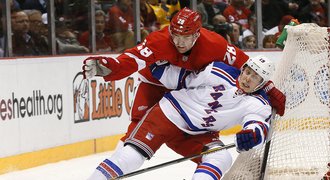 Debut jako víno! Židlický rozhodl duel proti Rangers v prodloužení