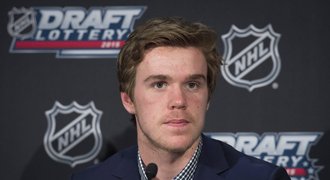 McDavid do Edmontonu? Draftovou loterii vyhráli Oilers