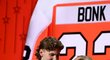 Oliver Bonk, syn bývalého českého útočníka Radka Bonka, se dočkal draftu v prvním kole. Měl by hrát za Flyers