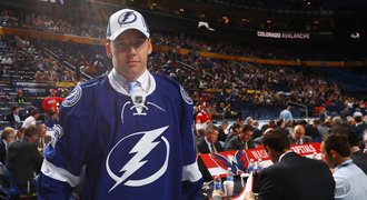 Draft NHL: Uspěli čtyři Češi, Hájka si jako 37. vybrala Tampa