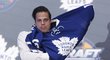 Jedničkou draftu NHL se stal americký útočník Auston Matthews, jehož získalo Toronto