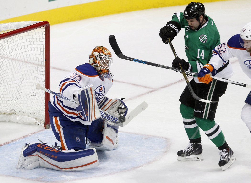 Cam Talbot zlikvidoval Dallasu 32 střel, prohru 2:3 ale neodvrátil