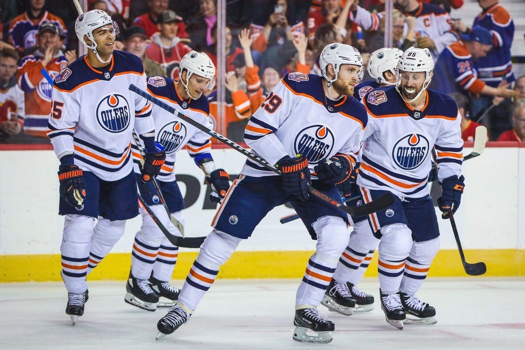 Zvednou se konečně v příští sezoně hokejisté Edmonton Oilers?