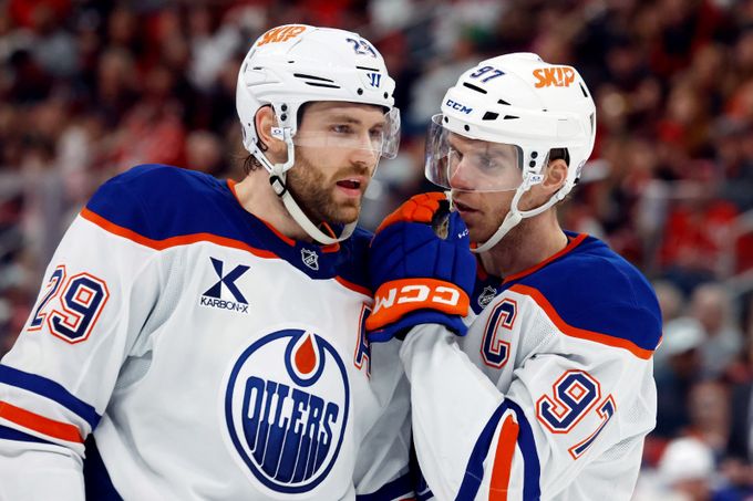 Další výprask Edmontonu. McDavid: Nemám odpovědi. Draisaitl přiznal problémy v kabině Další výprask Edmontonu. McDavid: Nemám odpovědi. Draisaitl přiznal problémy v kabině
