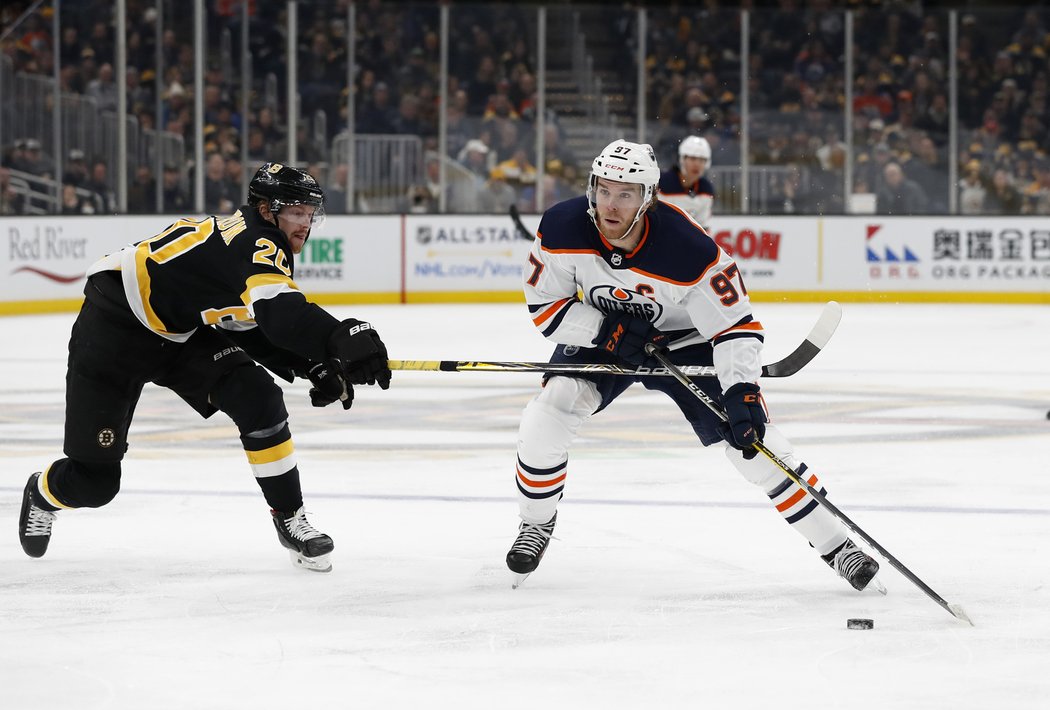 Connor McDavid se prosadil proti Bostonu