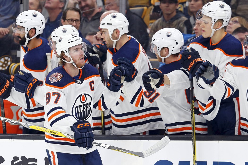 Connor McDavid je na začátku nové sezóny NHL tahounem svého týmu více než kdy jindy. Pod každým z prvních devíti gólů Oilers v letošním ročníku je podepsán edmontonský rychlík.