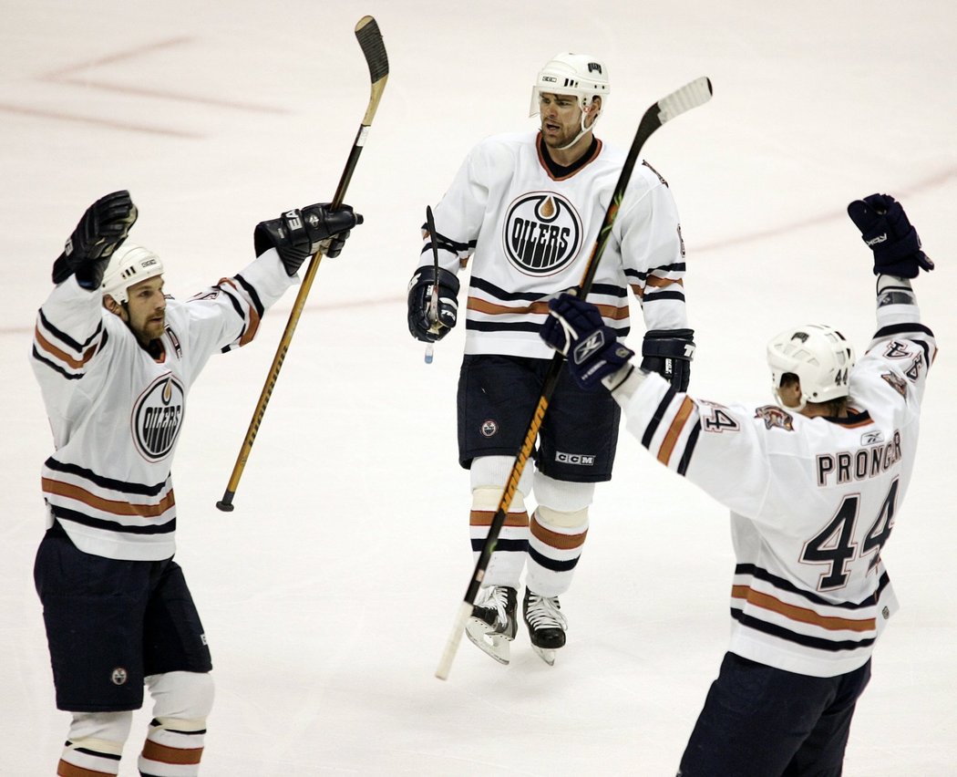 Největší zámořský úspěch zaznamenal v dresu Edmontonu, kde ho dělil jeden zápas od Stanley Cupu. Vytvořil také skvělou defenzivní dvojici s Chrisem Prongerem.