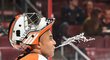 Ray Emery si v NHL odkroutil jedenáct sezon, kariéru ukončil v roce 2015, a odchytal 287 utkání (se 16 vychytanými čistými konty) za Ottawu, Philadelphii, Anaheim a Chicago.