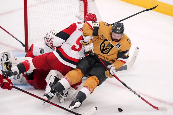 NHL ONLINE: Carolina - Vegas. Jeden z týmů získá mečbol, kdo půjde do trháku? NHL ONLINE: Carolina - Vegas. Jeden z týmů získá mečbol, kdo půjde do trháku?