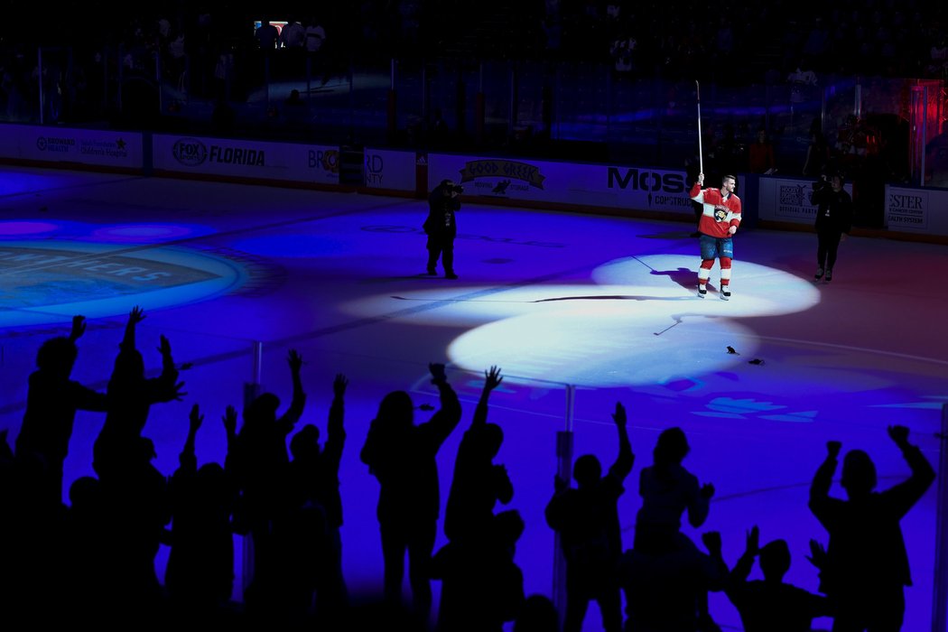 Jonathan Huberdeau získal proti Torontu gól a nahrávku a se 420 body se z něj stal nejproduktivnější hráč v historii Florida Panthers