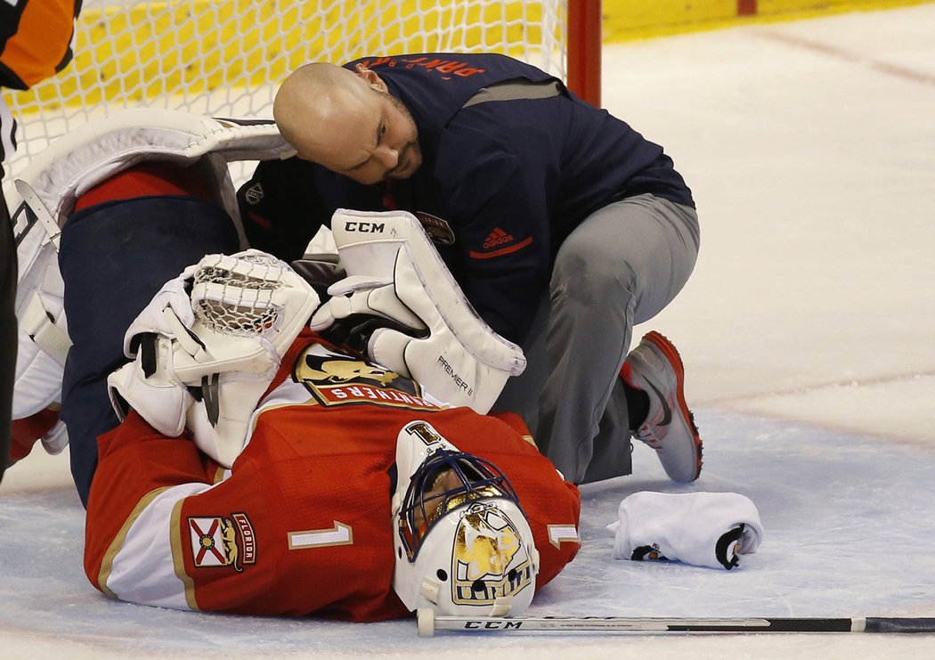 Roberto Luongo kvůli zranění nohy proti Islanders nedohrál