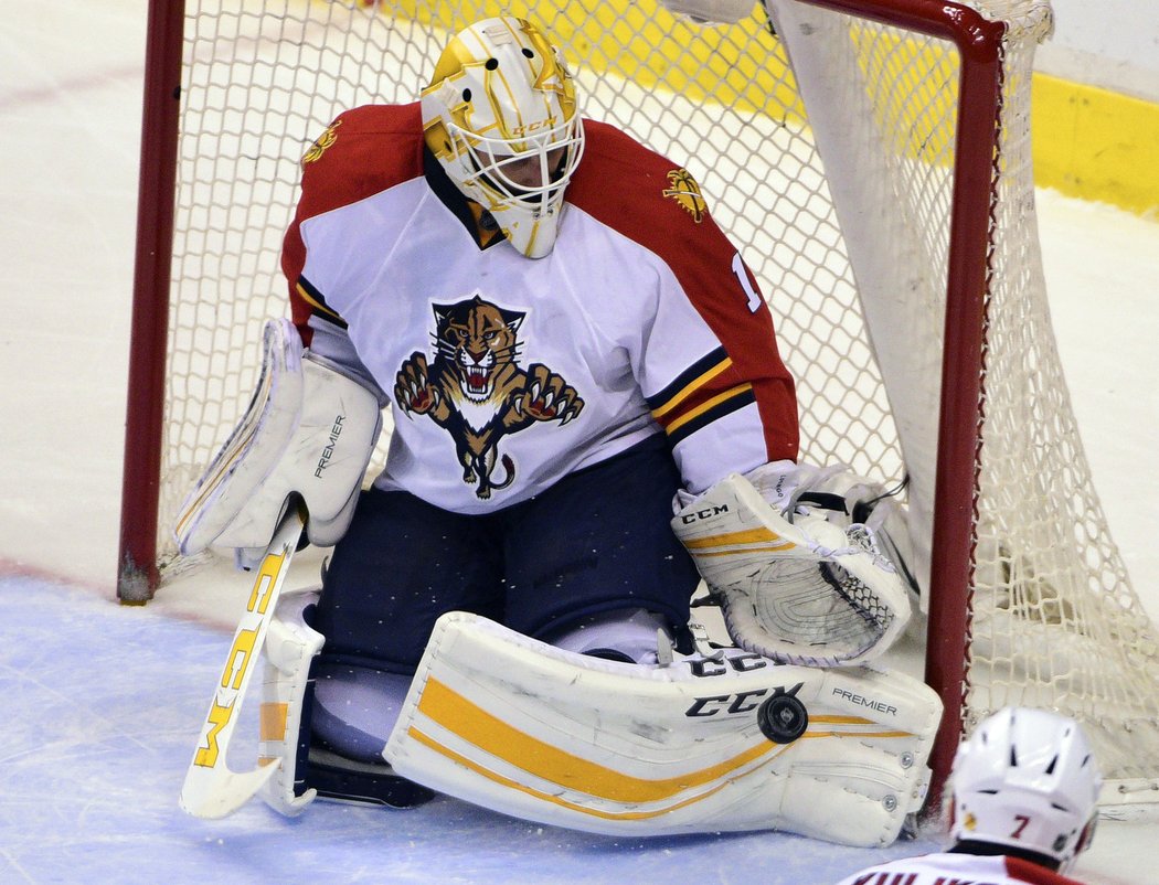 Roberto Luongo pochytal 27 střel Vancouveru