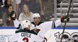 Charlie Coyle a Eric Staal se radují z dalšího puku v síti Panthers