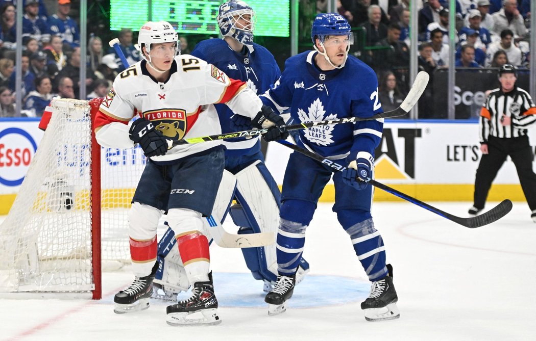 Hokejisté Floridy začali sérii s Torontem výhrou 4:2 na ledě Maple Leafs