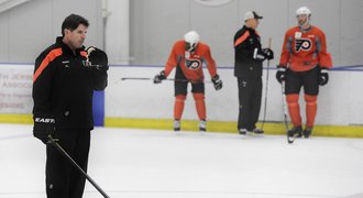 Nejrychlejší vyhazov v NHL: Laviolette letěl ještě rychleji než Hlinka