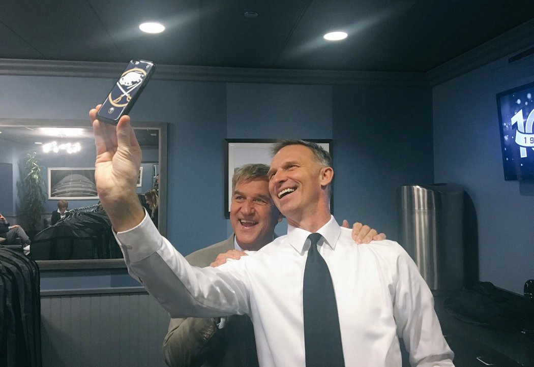 Dominik Hašek požádal Bobbyho Orra o společnou selfie