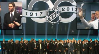 NHL zvolila sto nejlepších hráčů. Jágr si povídal s Crosbym, Hašek se fotil