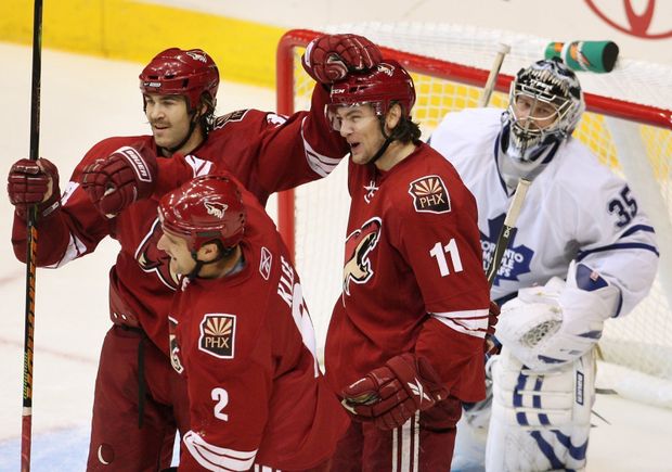 Martin Hanzal po vstřelení gólu do sítě Toronta Martin Hanzal po vstřelení gólu do sítě Toronta