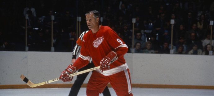 Gordie Howe prožil o Vánocích nejpovedenější zápas během své bohaté 26 let trvající kariéry v NHL