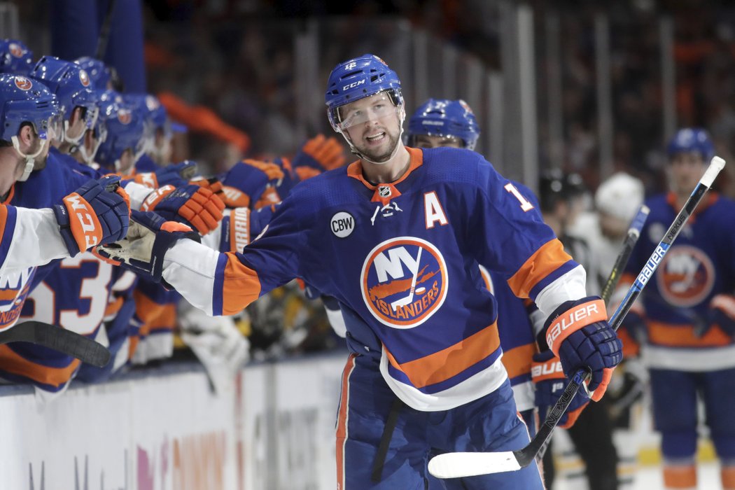 Josh Bailey druhým gólem v sérii pojistil výhru Islanders