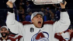 Přestupy NHL ONLINE: vítěz Stanley Cupu se stěhuje z Colorado do Chicaga