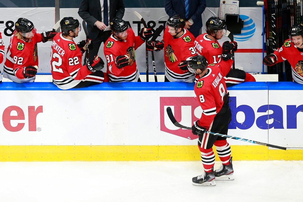 Dominik Kubalík zazářil v přípravě na restart NHL v Edmontonu při výhře hokejistů Chicaga nad St. Louis 4:0 dvěma góly a asistencí.