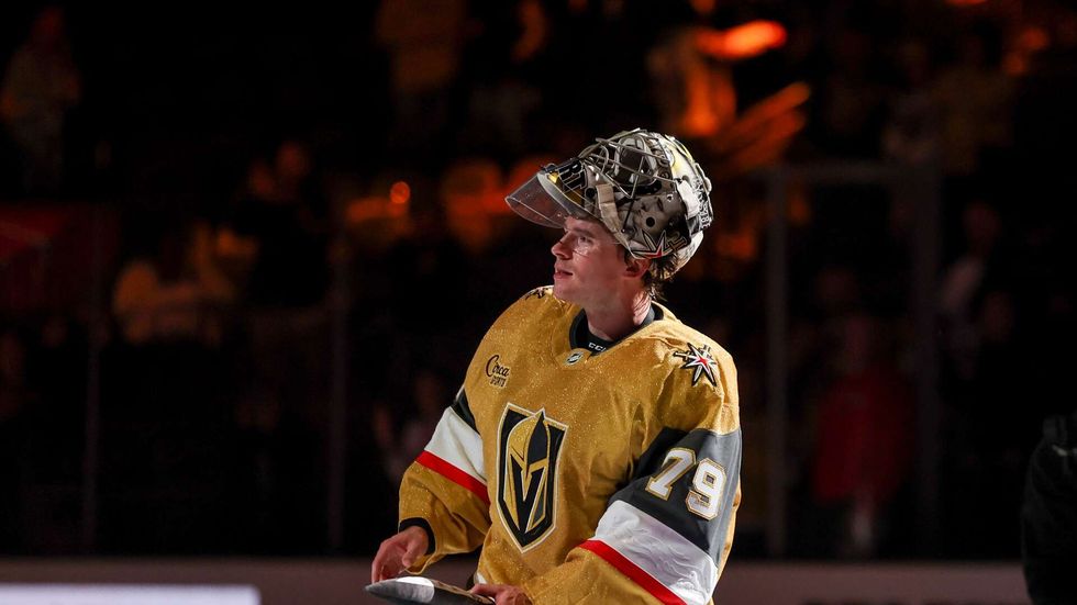 Brankář Carter Hart se vrátil do NHL