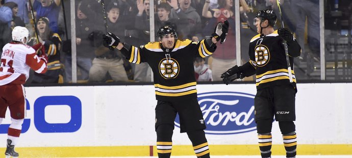 Hlavním hrdinou zápasu proti Detroitu se stal Brad Marchand