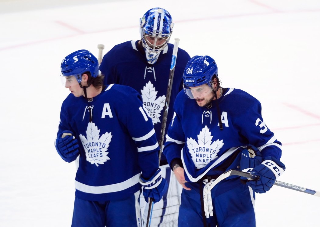 Mezi desítku nejlépe placených hráčů patří i hvězdy Toronta Mitchell Marner a Auston Matthews