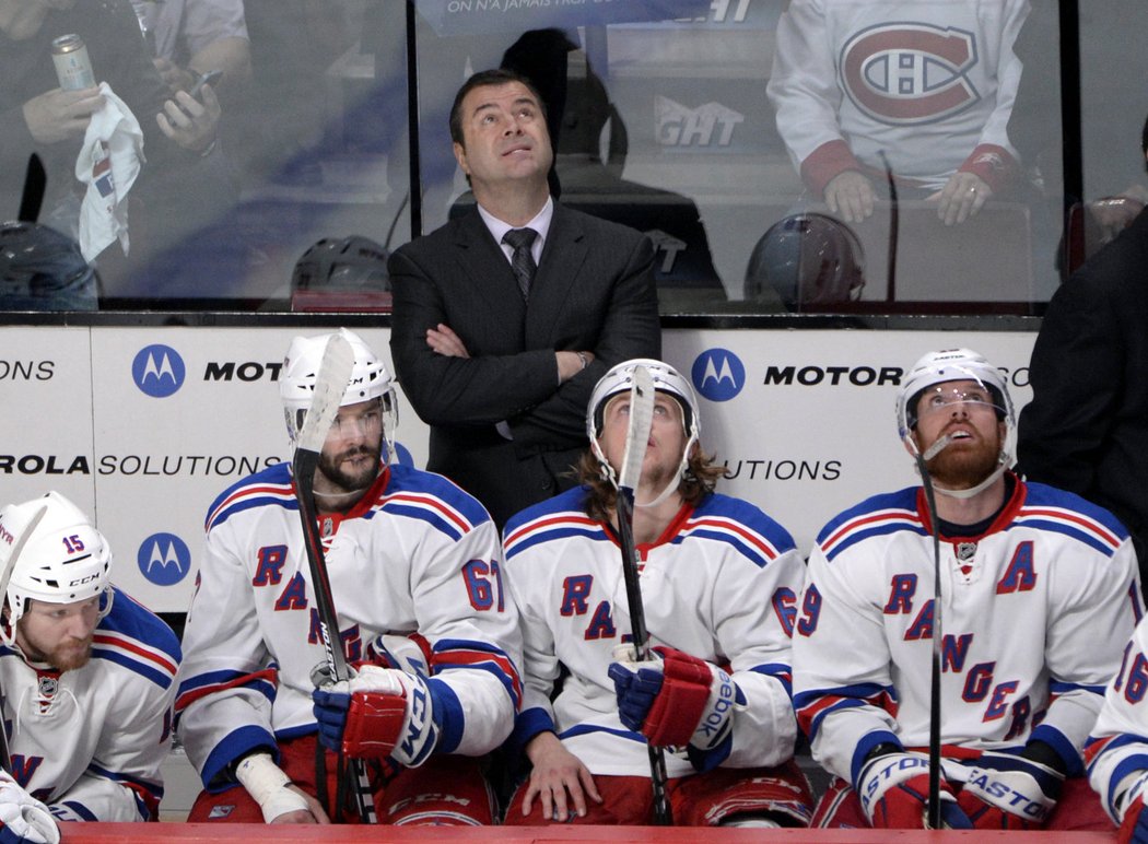 Kde se stala chyba? Rangers si mohli zařídit postup do finále Stanley Cupu, místo toho musí kouč Alain Vigneault vymýšlet taktiku na šestý zápas proti Canadiens