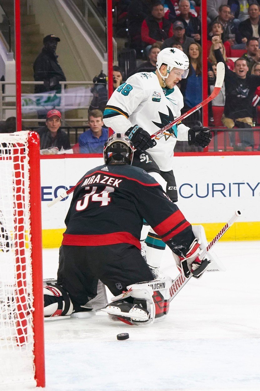 Tomáš Hertl svým čtvrtým gólem sezony vrátil San Jose dvoubrankový náskok.