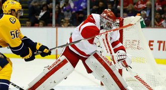 Mrázek zářil v brance Detroitu. Třiceti zákroky vychytal Nashville