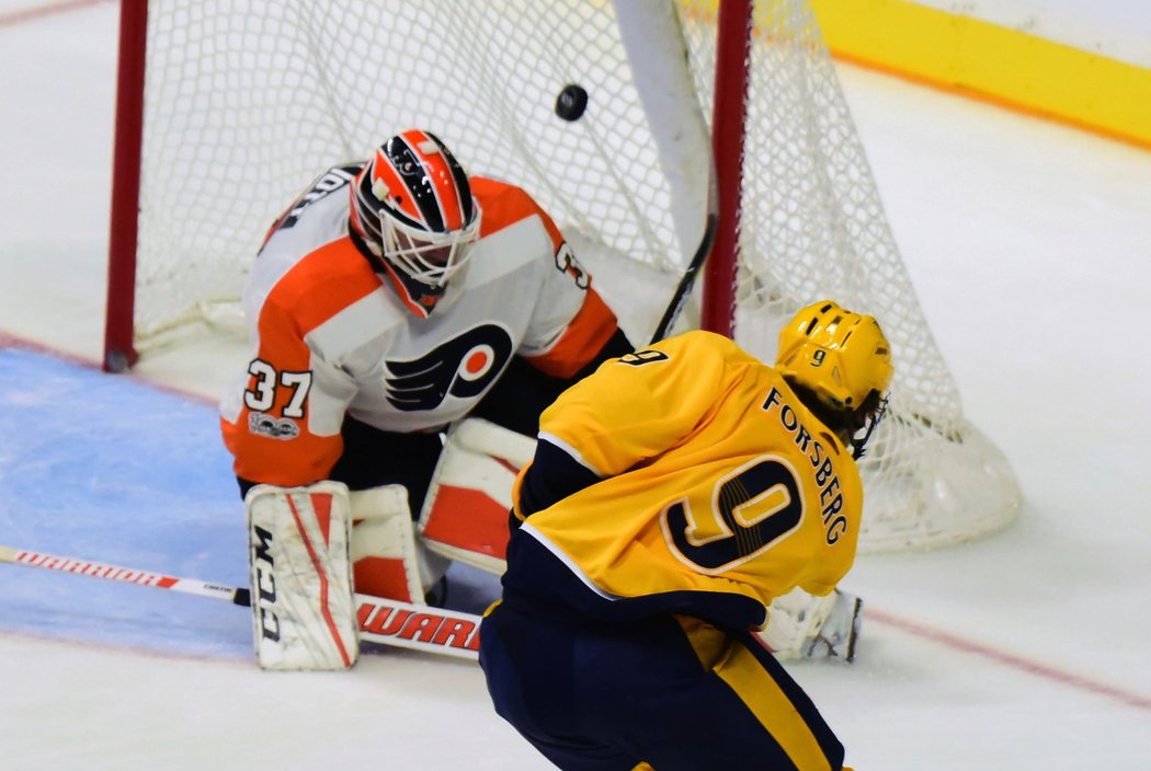 Filip Forsberg se ve třetí třetině proti Philadelphii trefil dvakrát