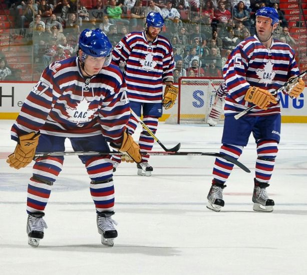 Montreal v sezoně 2009-10 zkusil vsadit na historii, napodobenina svetrů, které se dřív nosívaly místo dresů, se ale příliš nepovedla