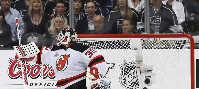 Jeff Carter skóruje za Brodeura podruhé, Devils prohrávají 4:0.