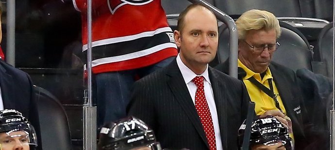 V NHL stál DeBoer naposledy na střídačce Devils.