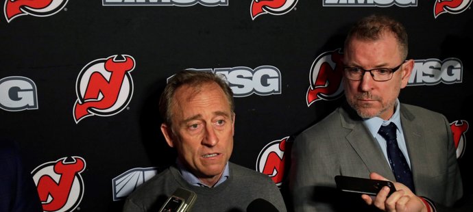 Josh Harris, majitel Devils, oznámil v neděli odvolání Raye Shera z pozice generálního manažera