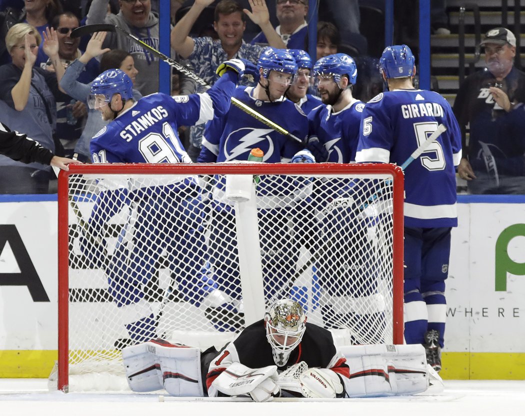 Keith Kinkaid utekl z brány New Jersey po sedmi inkasovaných gólech