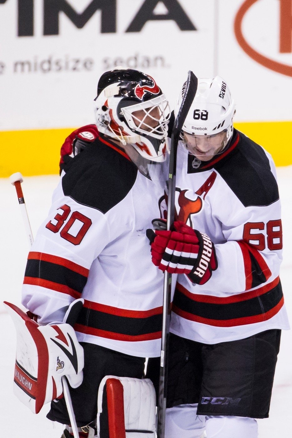 Dvě legendy se sešly v Devils: Martin Brodeur (vlevo) a Jaromír Jágr