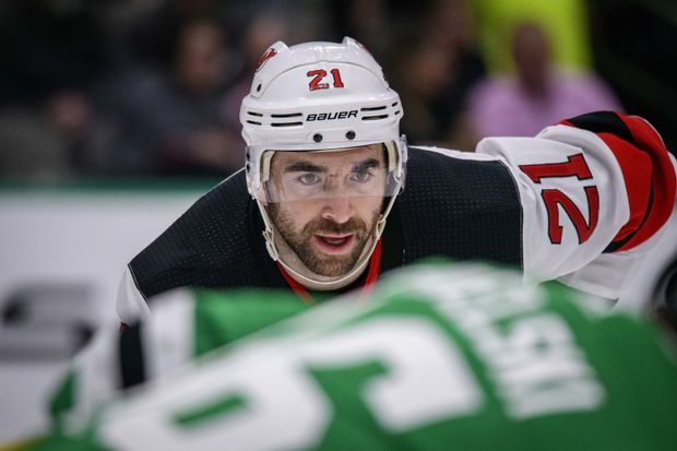 Kyle Palmieri hraje pátým rokem za Devils Kyle Palmieri hraje pátým rokem za Devils