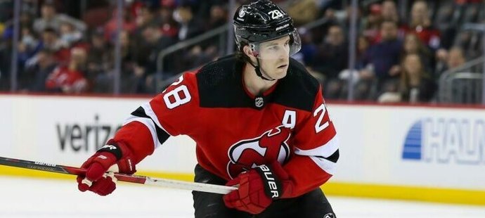 Přestupy NHL ONLINE: Columbus získal beka Devils, problém pro Jiříčka