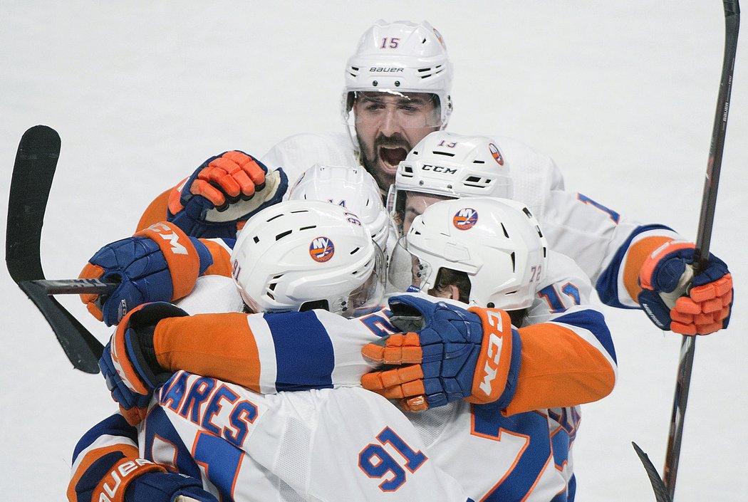 John Tavares se blýskl dvěma góly a Islanders zdolali Canadiens