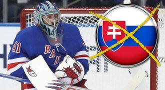 Slovenští gólmani v NHL? Kriticky ohrožený druh! Halák zůstává, ale...