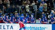 Kaapo Kakko oslavuje zatím svou jedinou branku v NHL, kterou vstřelil Edmontonu