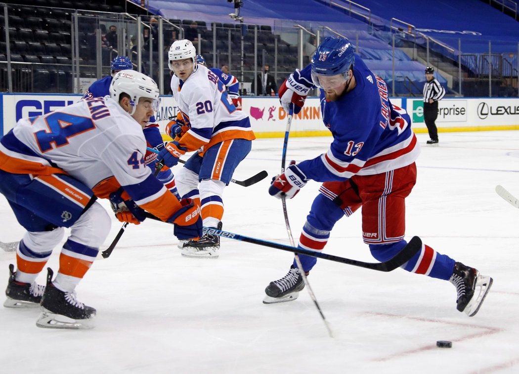 Alexis Lafreniére se bodově neprosadil ani ve druhém zápase NHL, Rangers ale slavili výhru