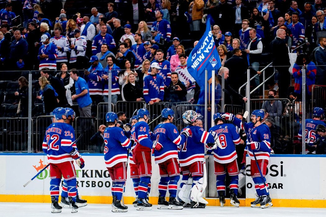 Hokejisté Rangers na úvod NHL skolili Tampu 3:1