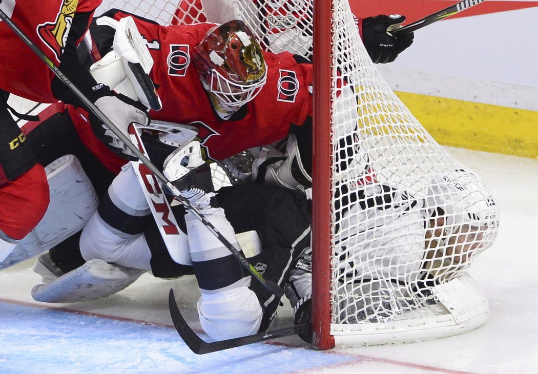 Do ottawské sítě se chytil Dustin Brown z Los Angeles