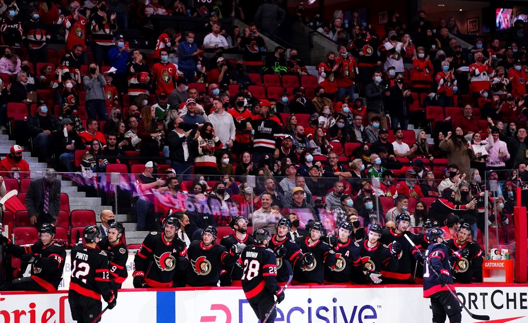 Fanoušci Ottawy si užívají solidní vstup do nové sezony NHL