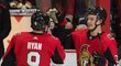 Bobby Ryan slaví jeden ze tří gólů do sítě Vancouveru