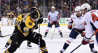 Češi zářili v duelu Bostonu s Capitals. Gól dal i Frolík, Jágr nehrál